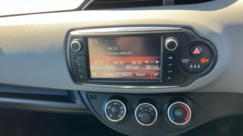 Toyota Yaris 1.33 VVT-i Icon 5dr Petrol Hatchback